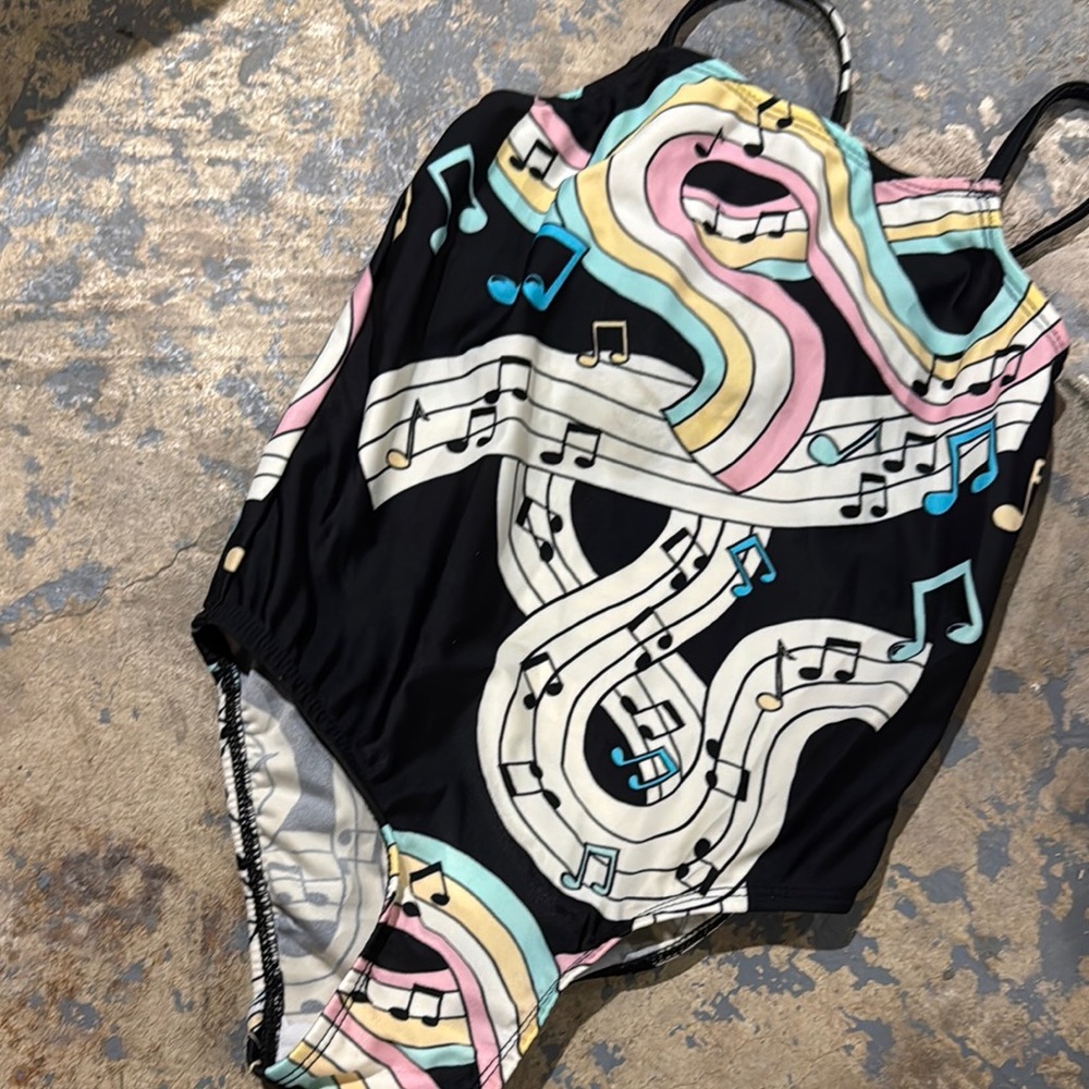 One pc swimsuit